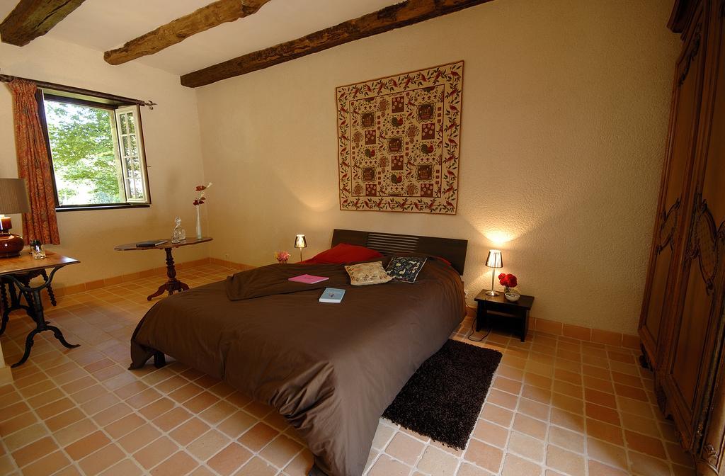 La Grande Sauvagere Bed & Breakfast Saint-Pierre-de-Plesguen Ruang foto